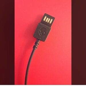 Skullcandy Black genuine USB-A to USB-C charging cable